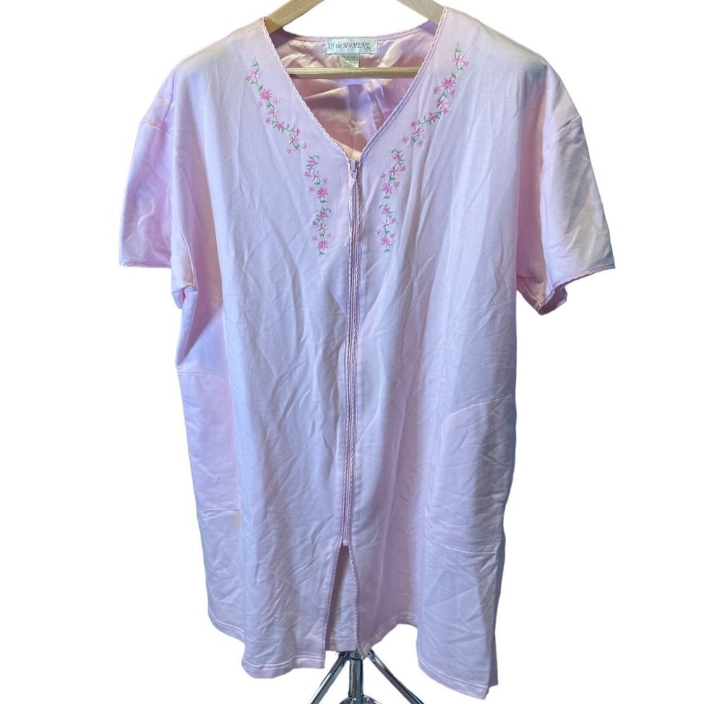 Of the Moment Light Pink Flower Embroidered Full Zip Robe Sz 1X